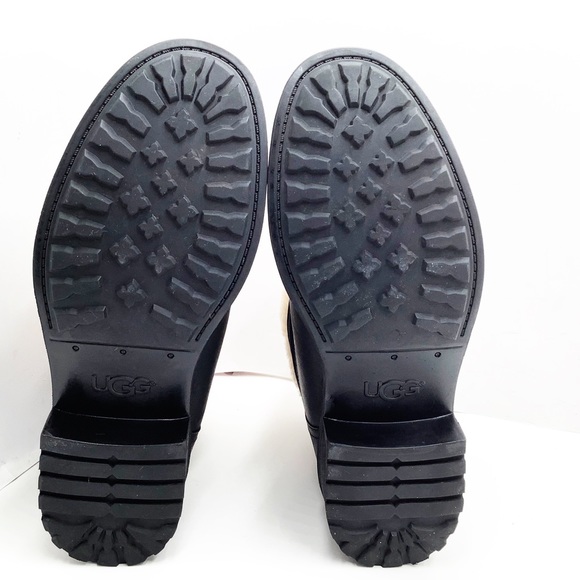 {UGG}Aldon Water Resistant Leather Boot - Picture 14 of 16